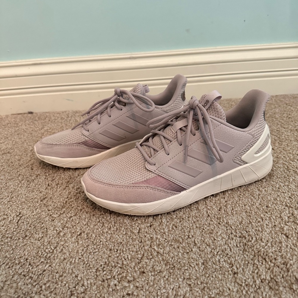 Adidas Tennis Shoes